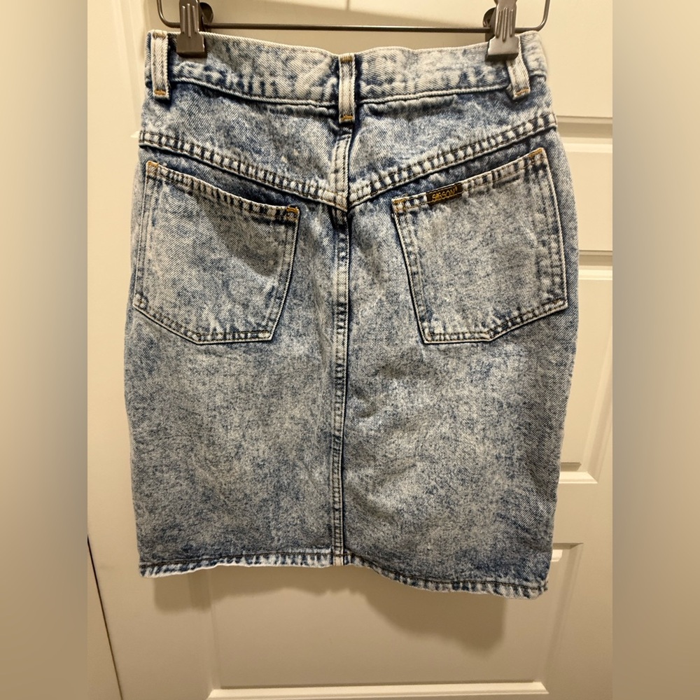 Vintage B Sasson Acid Washed Denim Skirt. Size 9. - Picture 2 of 10